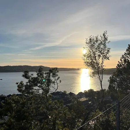 Cozy Near Apartment Bergen